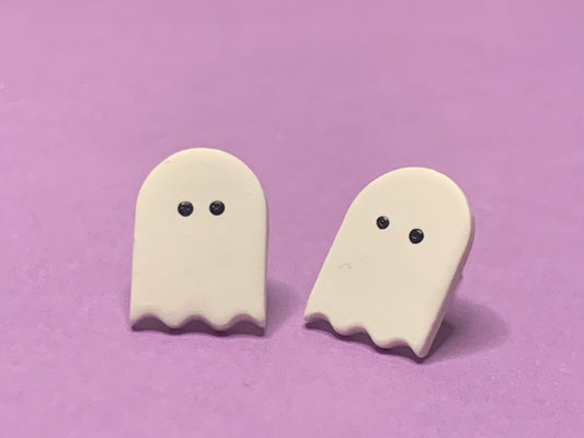 Scaredy Ghostie Studs - Studio Mintii Get spooked in style with our Scaredy Ghostie Studs! These hauntingly cute earrings are perfect for any ghost lover, adding a playful touch to any outfit. Made with high-quality materials, these studs are also durable and long-lasting. (Boo-tiful accessory for your jewellery collection!)  #