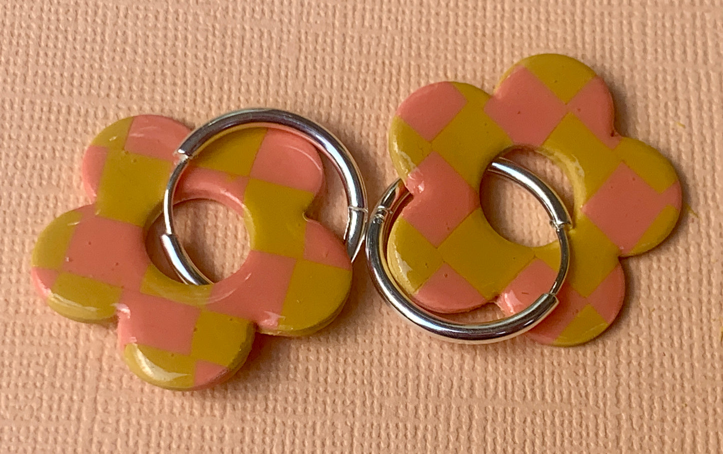 Yellow and Peach Checkered Flower Hoops - Studio Mintii Elevate your Spring look with our playful Yellow and Peach Checkered Flower Hoops. These statement earrings are the perfect pop of colour and pattern to amp up any outfit. (No more boring accessories for you!)  #